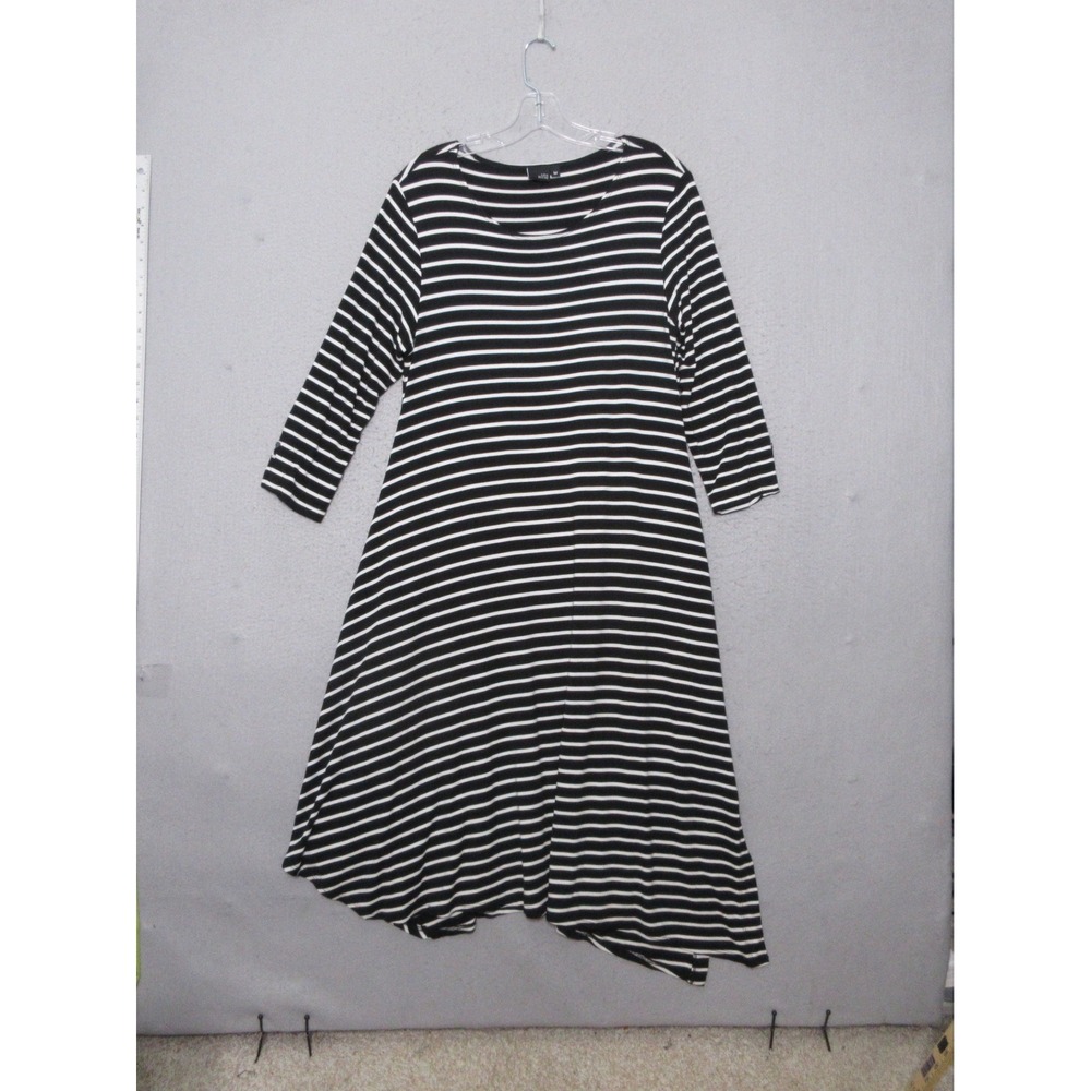 Lisa Bayne Dress Medium Black White Striped Asymmetrical Hem Pockets Lagenlook